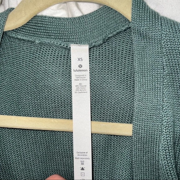 Lululemon sincerely yours sweater wrap size XS/S - Picture 4 of 8